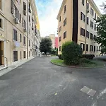 Destination Rome San Giovanni Homey Flat - 3 Bdrs - Metro A